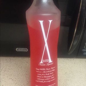 Meet your Posher, Nadia